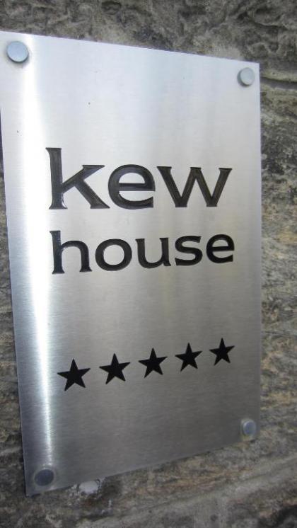 Kew House - image 15